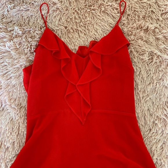 ⚡️Red Fitted Peplum Tank Top⚡️ - Picture 2 of 3